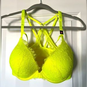 NWT Victoria’s Secret 34DDD (34F) Sexy Straps Bra